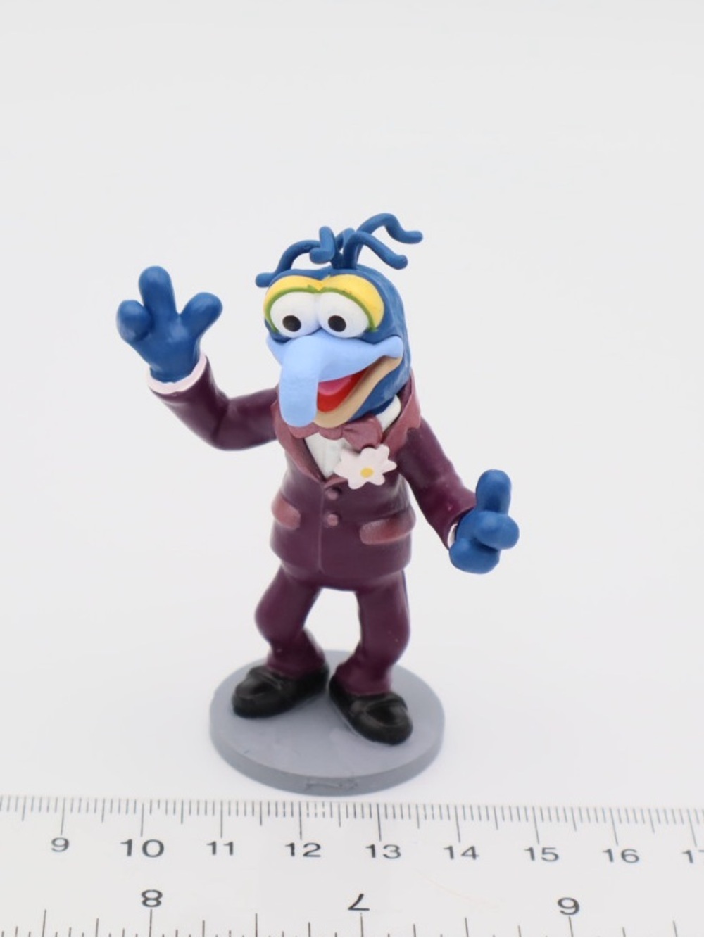 Lot of 3 Inch PVC Muppet Cake Toppers, Ms Piggy, Gonzo and Walter 🎂 - Picture 10 of 11